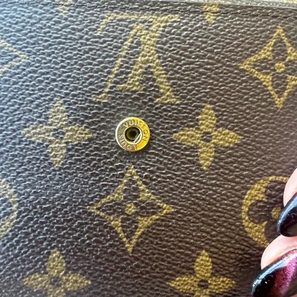 Louis Vuitton Elise Wallet - Picture 11 of 12